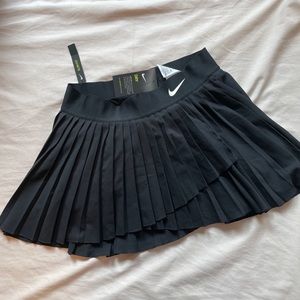 NWT Nike Victory tennis skirt in black